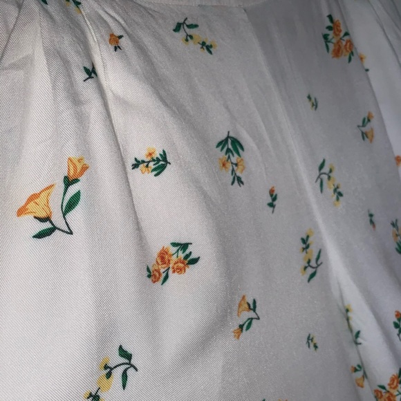 Sunday’s best Aritzia flowy pants - Picture 4 of 4